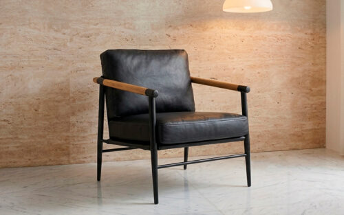 Silla importada en cuero Negro